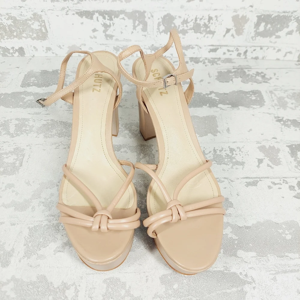 Women’s Chunky Platform Sandals in Nude